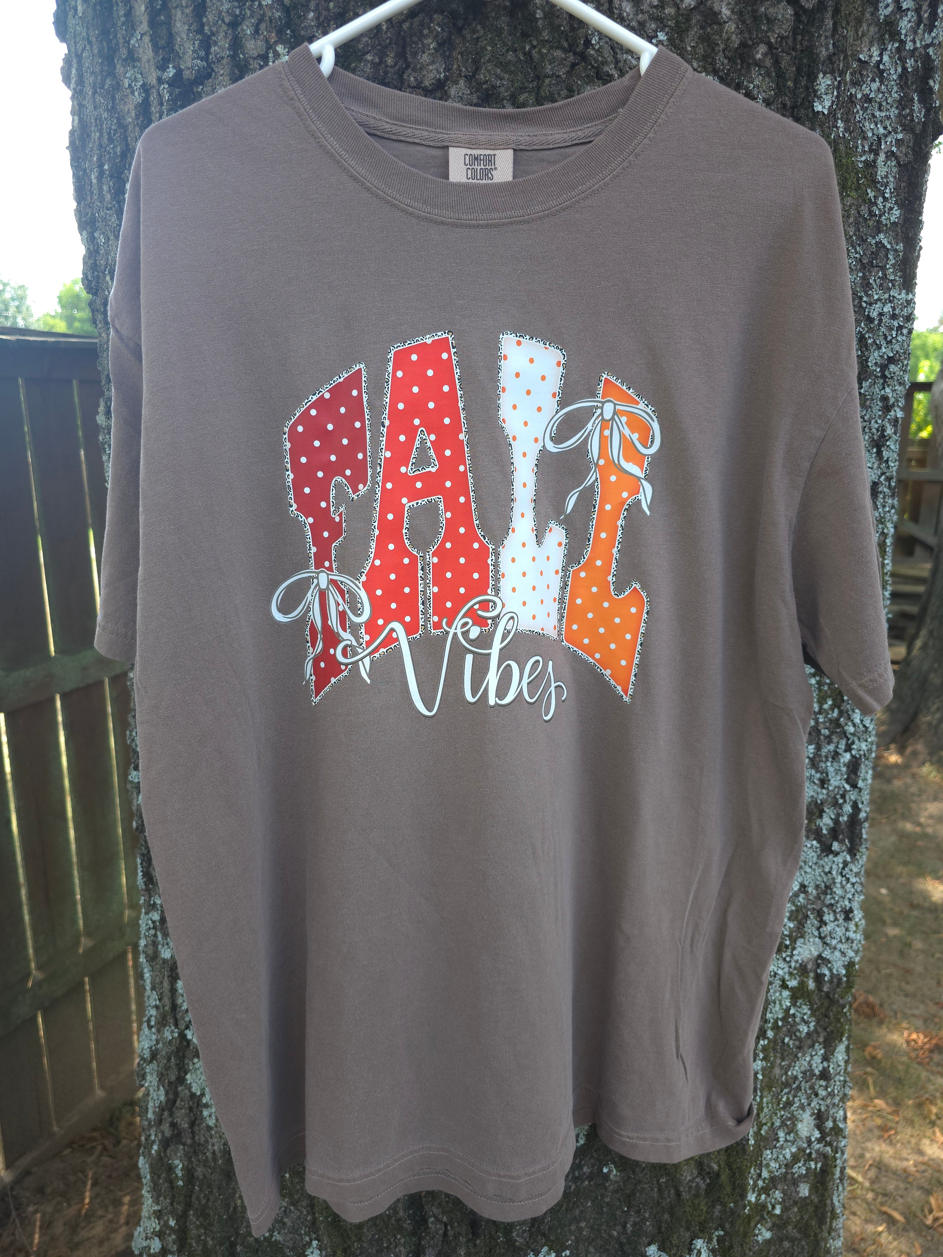 FALL VIBES TEE